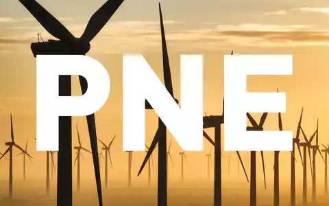 Moderne Windkraftanlagen bei Sonnenuntergang als Symbol für den Sektor der erneuerbaren Energien. - Foto: über boerse-global.de