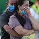 Unter den Trümmern vieler Gebäude werden Menschen vermutet. - Bild: Santiago Saldarriaga/AP/dpa