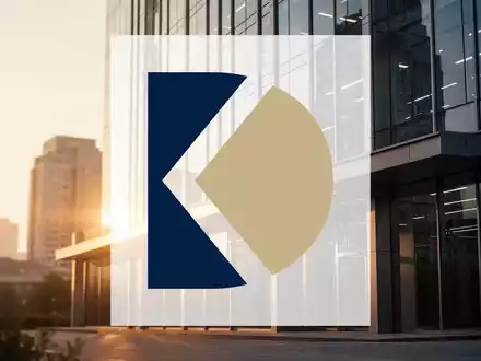 Moderne Gewerbeimmobilien bei Sonnenuntergang als Symbol für wirtschaftliche Erholung und Stabilität. - Foto: über boerse-global.de