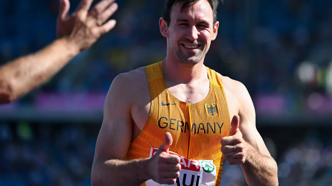 Niklas Kaul legte einen für seine Verhältnisse guten Zehnkampf-Start hin. - Bild: Sven Hoppe/dpa