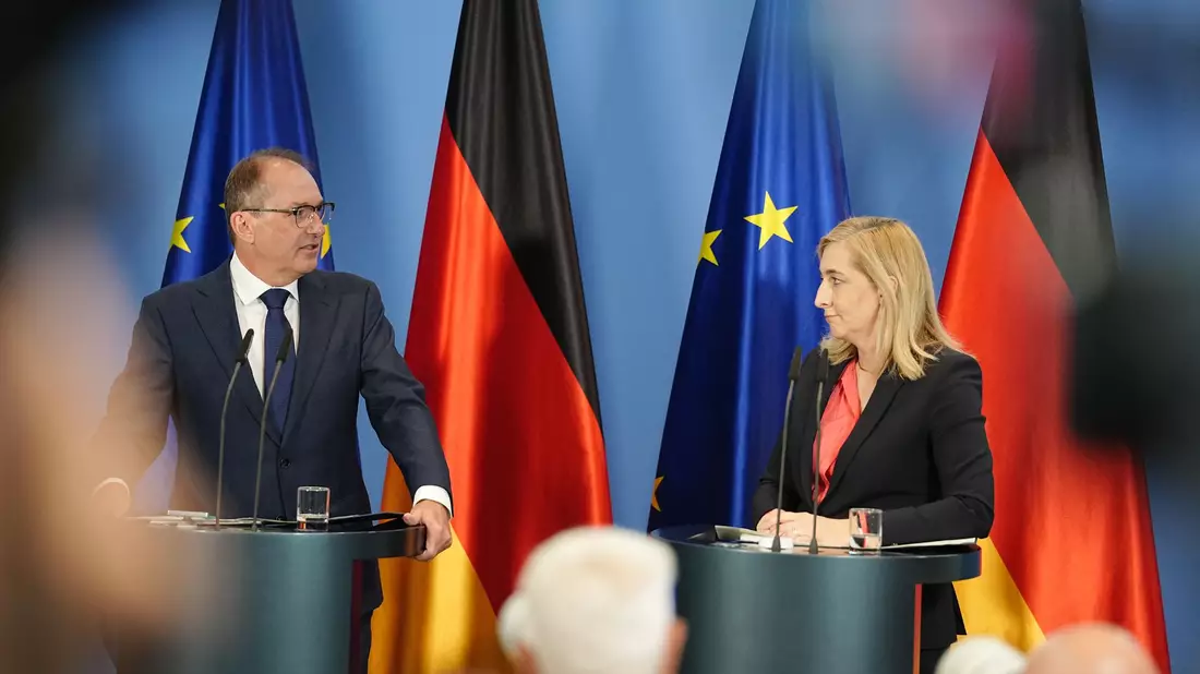 Die Reform der Gesetze, die die Befugnisse und Kontrolle der Nachrichtendienste regeln, war schon lange geplant.  - Bild: Kay Nietfeld/dpa