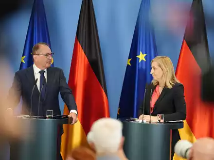 Die Reform der Gesetze, die die Befugnisse und Kontrolle der Nachrichtendienste regeln, war schon lange geplant.  - Foto: Kay Nietfeld/dpa