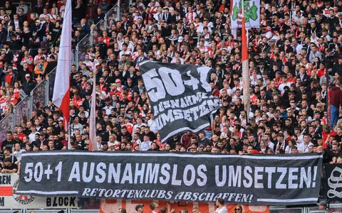 Die Meinung vieler Fans zur 50+1-Regel ist klar. (Archivbild) - Foto: Jan Woitas/dpa