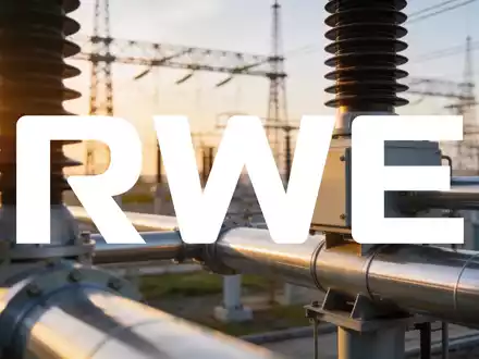 Moderne Energieinfrastruktur in stimmungsvollem Licht bei Sonnenuntergang - Foto: über boerse-global.de