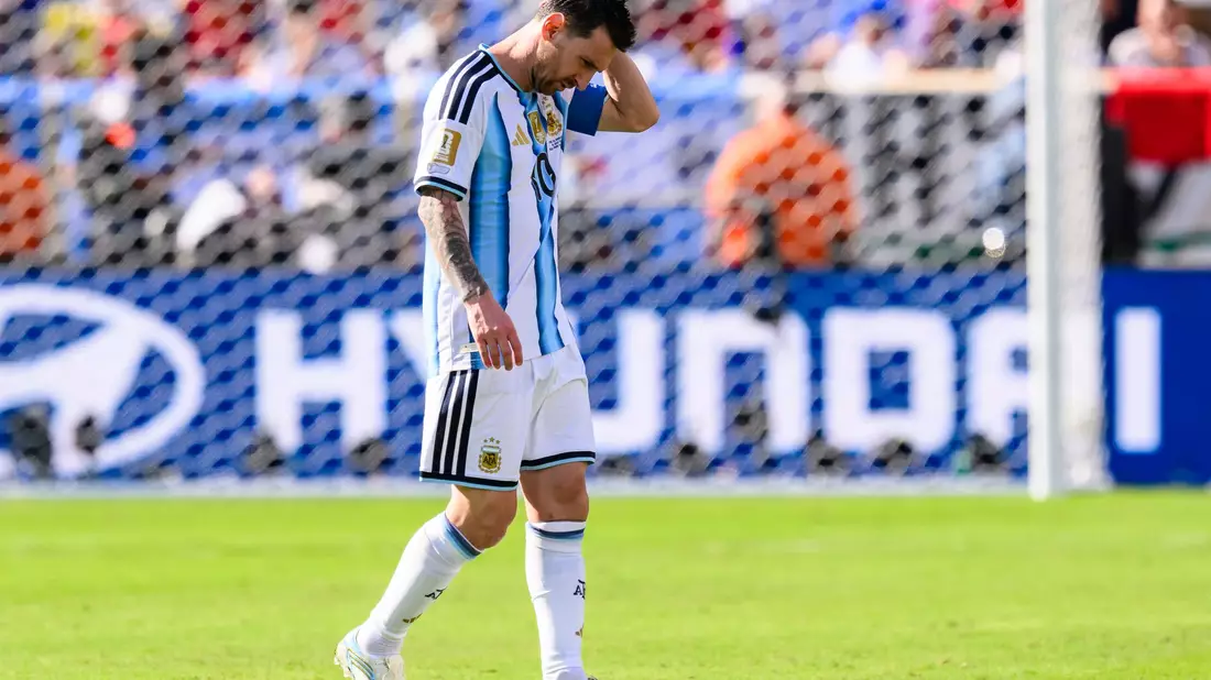 Messi verabschiedete sich in emotionalen Worten von seinem Vater. (Archivbild)  - Bild: Tom Weller/dpa