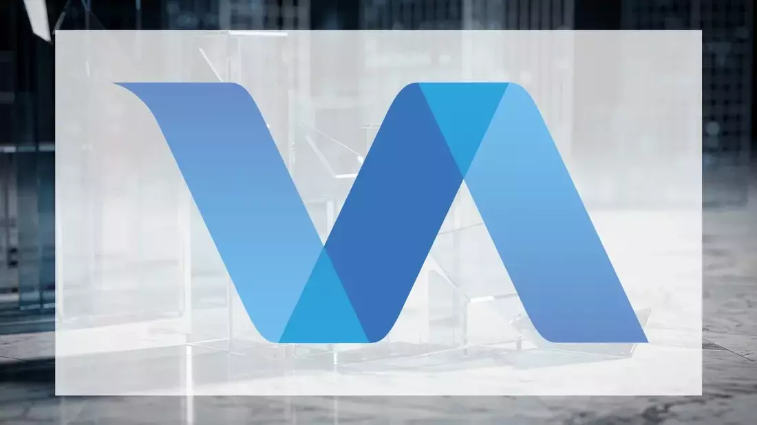 Valneva Q2 Earnings: Analyst Split, Lyme Hype, and Guidance Risk