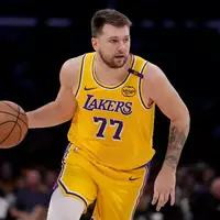 Bekommt einen neuen Boss: Lakers-Star Luka Doncic. (Archivbild) - Foto: Eric Thayer/AP/dpa