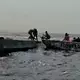 Bereits jetzt sind bei dem Bootsunglück viele Menschenleben zu beklagen. - Bild: Maxton Kanhema/AP/dpa