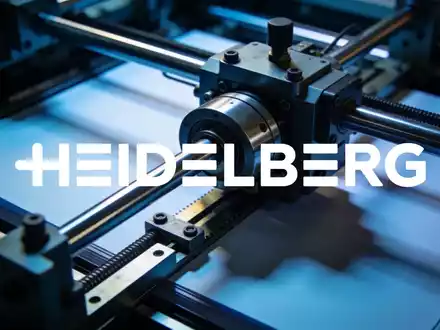 Abstrakte Darstellung einer modernen industriellen Druckumgebung mit präzisen mechanischen Komponenten. - Foto: über boerse-global.de