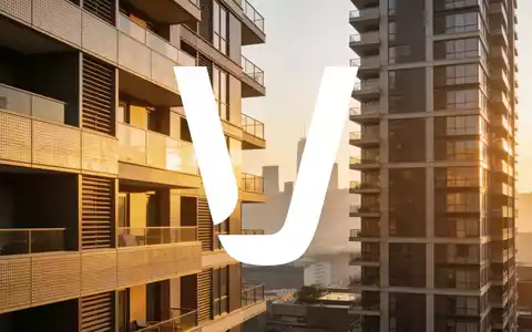 Moderne Wohnanlage bei Sonnenuntergang als Symbol für den Immobilienmarkt. - Foto: über boerse-global.de