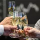 Gut 3,9 Millionen Euro: Die durchschnittliche Vergütung der Vorstände der 40 Konzerne im Deutschen Aktienindex ist 2025 erneut gestiegen. (Symbolbild) - Bild: Arne Dedert/dpa