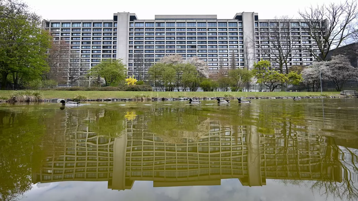 Die Pläne für einen Campus mit mehreren Neubauten auf dem Gelände der bisherigen Zentrale hat die Bundesbank inzwischen aufgegeben. (Archivbild) - Bild: Arne Dedert/dpa