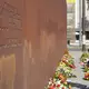 Nach Angaben der Stiftung Berliner Mauer wurden mindestens 140 Menschen an der Mauer getötet oder kamen im Zusammenhang mit dem DDR-Grenzregime ums Leben. - Bild: Sören Stache/dpa