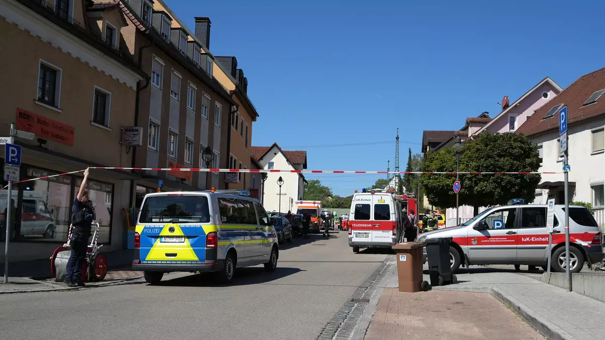 Es gab größere Absperrungen. - Bild: Felix Kirberg/dpa