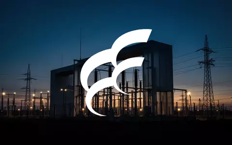 Moderne Energieinfrastruktur bei Dämmerung als Symbol für industrielle Herausforderungen und Kapitalmarktstimmung. - Foto: über boerse-global.de
