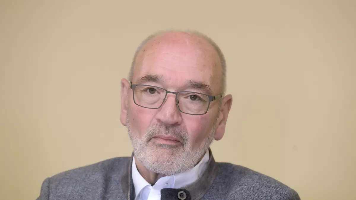 «Ich gehe davon aus, dass wir einen qualitativ hervorragenden Jahrgang bekommen», sagte DWV-Präsident Klaus Schneider. (Archivbild) - Bild: Bodo Schackow/dpa