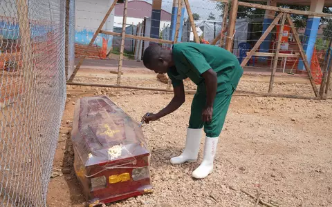 Bereits mehr als 2.000 Menschen starben im Kongo an Ebola. (Archivbild) - Foto: Dieudonne Dirole/AP/dpa