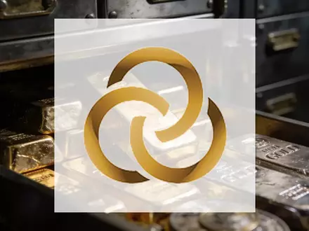 Goldbarren in einem Tresorraum unter gedimmtem, stimmungsvollem Licht - Foto: über boerse-global.de