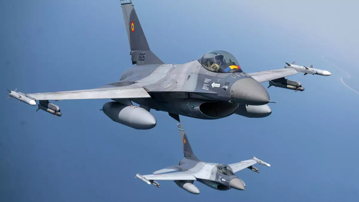 Im Baltikum übernehmen Kampfjets aus Nato-Staaten die Luftraumüberwachung. (Archivbild)  - Bild: Mindaugas Kulbis/AP