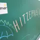 Ob es Hitzefrei gibt, liegt weitgehend im Ermessen der Schulleitung. Die Regeln variieren je nach Bundesland.  - Bild: Jan Woitas/dpa