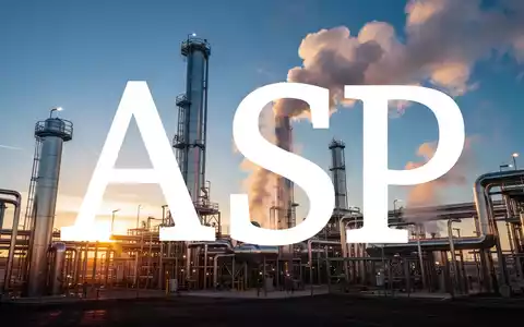 Industrielle Gasanlage bei Sonnenaufgang, die eine moderne Helium-Gewinnungsanlage symbolisiert. - Foto: über boerse-global.de