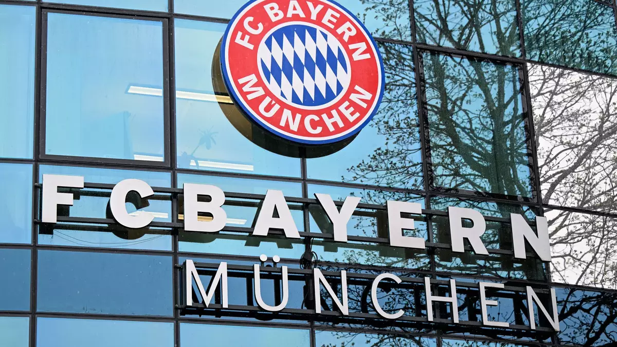 Steigt beim FC Bayern ein weiterer Anteilseigner ein? (Archivbild) - Bild: Sven Hoppe/dpa