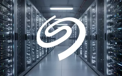 Moderne Server-Racks in einem Rechenzentrum zur Darstellung von Cloud-Infrastruktur und Datenspeicherung. - Foto: über boerse-global.de