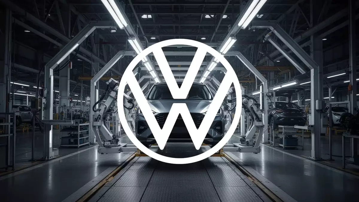 VW Weighs Traton Stake Sale to Fund EV Push Amid China Sales Slump