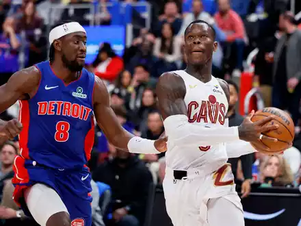 Dennis Schröder hat mal wieder einen neuen Club in der NBA. (Archivbild) - Foto: Duane Burleson/AP/dpa