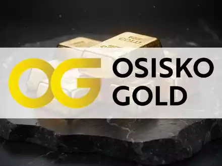 Glänzende Goldbarren auf dunklem Untergrund als Symbol für finanzielle Stärke und Kapitalreserven. - Foto: über boerse-global.de