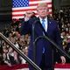 Trump will Straße von Hormus zu US-Gebiet machen. - Bild: Julia Demaree Nikhinson/AP/dpa