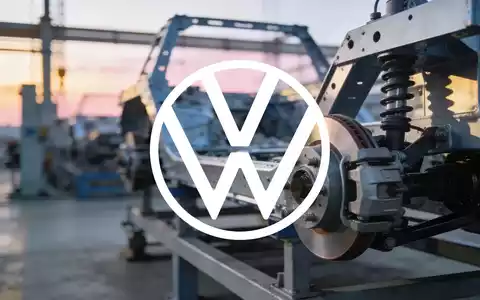 Abstrakte Darstellung einer modernen Industrieanlage und Fahrzeugfertigung in professioneller, atmosphärischer Optik. - Foto: über boerse-global.de