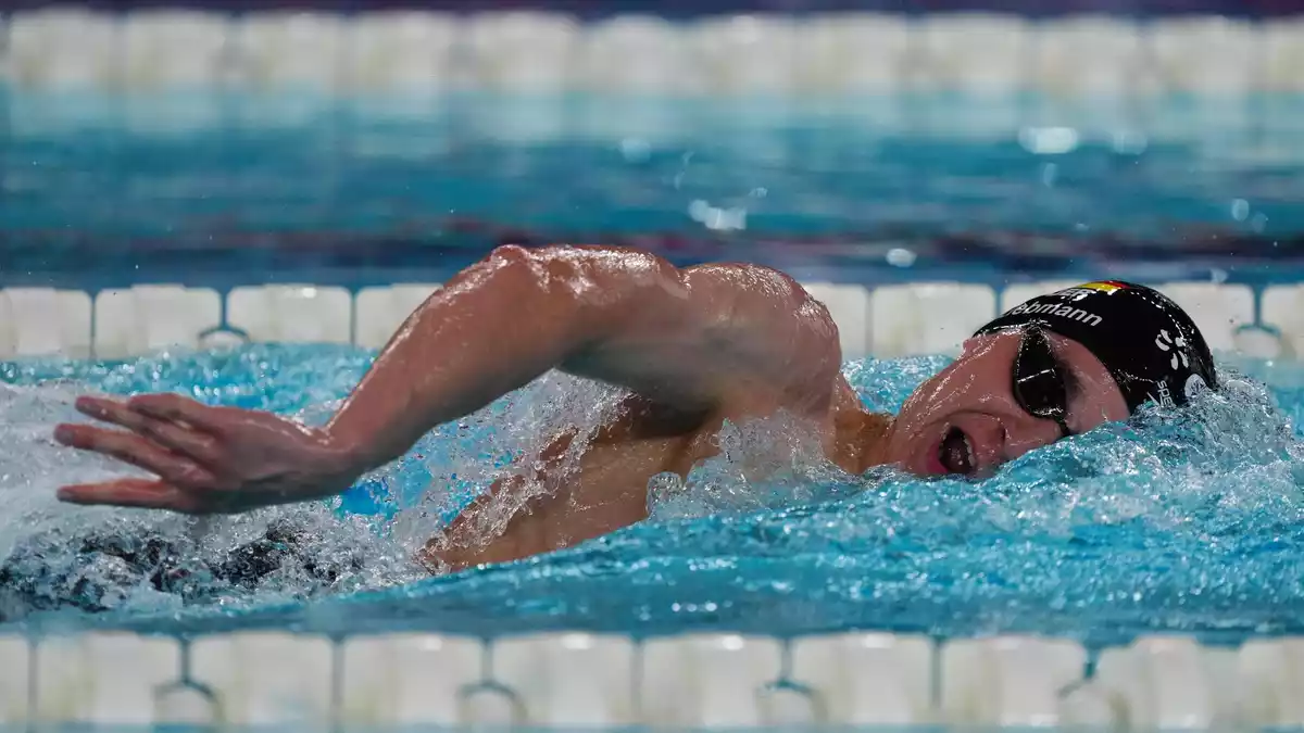 Johannes Liebmann gewinnt EM-Gold mit Weltrekord. - Bild: Dimitar Dilkoff/AFP/dpa