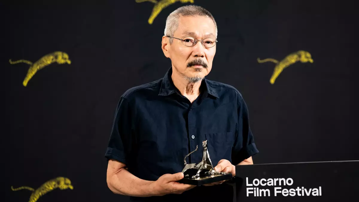 Der südkoreanische Filmregisseur Hong Sang-soo wurde für die beste Regie ausgezeichnet.  - Bild: Jean-Christophe Bott/KEYSTONE/dpa