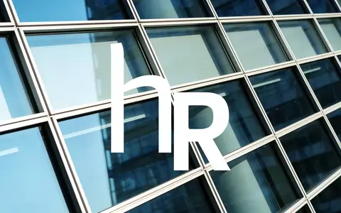 Moderne Büroarchitektur vor blauem Himmel als Symbol für den Immobilienmarkt. - Foto: über boerse-global.de