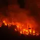 Mit einer sich erhöhenden Ausbreitungsgeschwindigkeit nimmt auch die Intensität der Feuer zu. - Bild: Darryl Dyck/The Canadian Press via AP/dpa