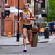 Fabienne Königstein lief anfangs vorn mit, musste im schweren EM-Marathon dann aber aufgeben. - Bild: Sven Hoppe/dpa