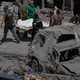 Insgesamt waren am Samstag bei zwei israelischen Luftangriffen im Südlibanon nach Angaben des Gesundheitsministeriums in Beirut mindestens elf Menschen getötet und 19 verletzt worden. - Bild: Mohammed Zaatari/AP/dpa