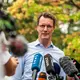 Mehrere Regierungsmitglieder informierten sich vor Ort.  - Bild: Christian Knieps/dpa