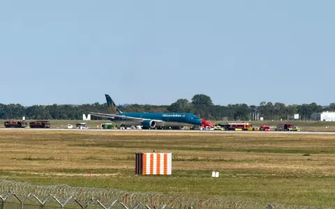 Eine Maschine der Vietnam Airlines Maschine ist kurz nach ihrem Start vom Münchner Flughafen dort wieder gelandet.  - Foto: Uwe Lorz/dpa