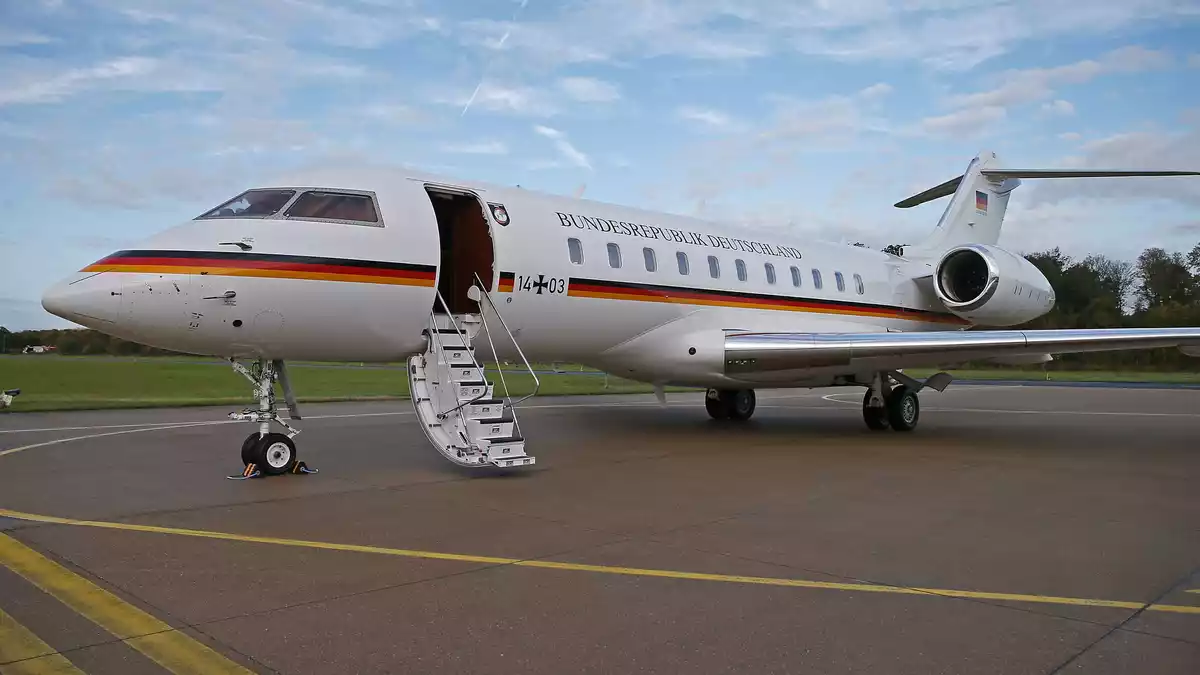 Eine Bombardier Global 5000 - hier in heimischen Gefilden zu sehen. (Archivbild)  - Bild: Oliver Berg/dpa