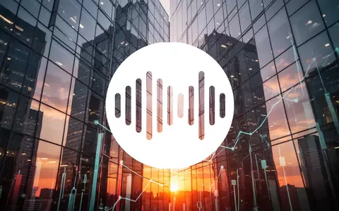 Moderne Glasfassade eines Bürogebäudes bei Sonnenuntergang als Symbol für institutionelle Investitionen - Foto: über boerse-global.de