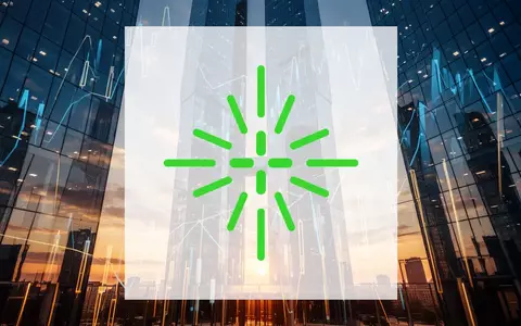 Moderne Bürogebäude bei Sonnenuntergang als Symbol für institutionelle Investitionen und Marktwachstum. - Foto: über boerse-global.de