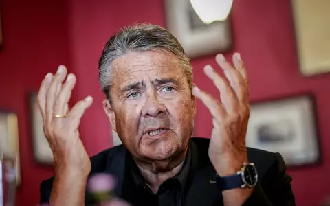 «Das eigentliche Problem der SPD ist nicht die Brandmauer, sondern es gibt ein großes Missverständnis darüber, was ein Sozialstaat ist», sagt Sigmar Gabriel. - Foto: Kay Nietfeld/dpa