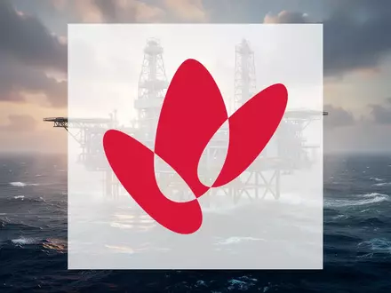 Moderne Offshore-Öl- und Gasplattform bei Sonnenaufgang über dem offenen Meer. - Foto: über boerse-global.de