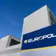 Blick auf das Gebäude der EU-Polizeibehörde Europol in Den Haag. (Archivbild) - Bild: Jerry Lampen/anp/dpa