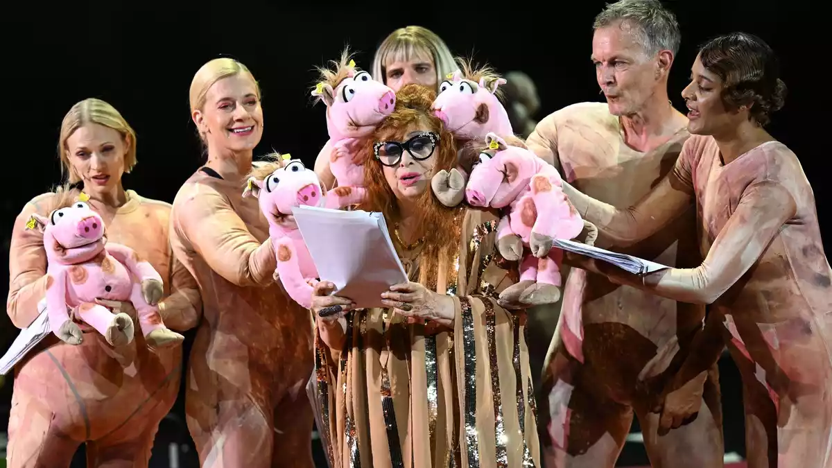 Ab September ist die Koproduktion am Wiener Burgtheater zu sehen. - Bild: Barbara Gindl/APA/dpa
