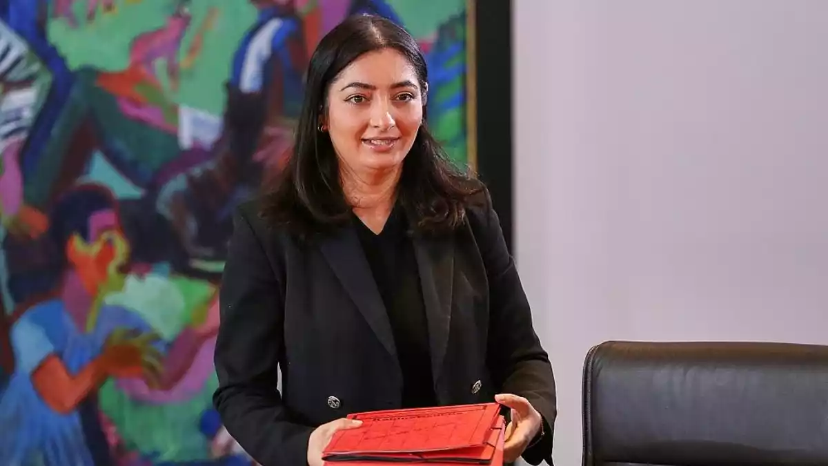 Alabali Radovan will in Indonesien für Energie-Kooperationen werben