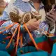 Die Eröffnung der Jellycat-Verkaufsfläche zog einige Fans an. - Bild: Sebastian Christoph Gollnow/dpa