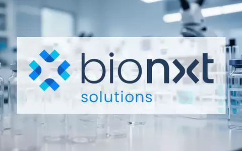 Moderne Laborumgebung mit medizinischen Glasfläschchen und Forschungsausrüstung für pharmazeutische Entwicklungen - Foto: über boerse-global.de